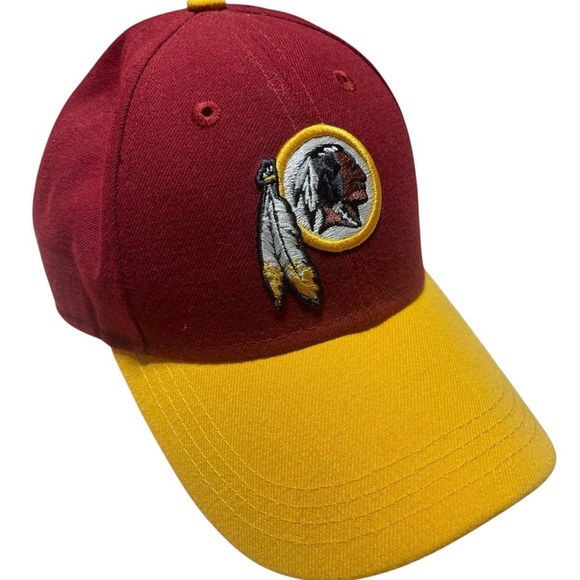 Vintage YOUTH Washington Redskins Cap - Burgundy and Gold - Adjustable Fit - Picture 1 of 7